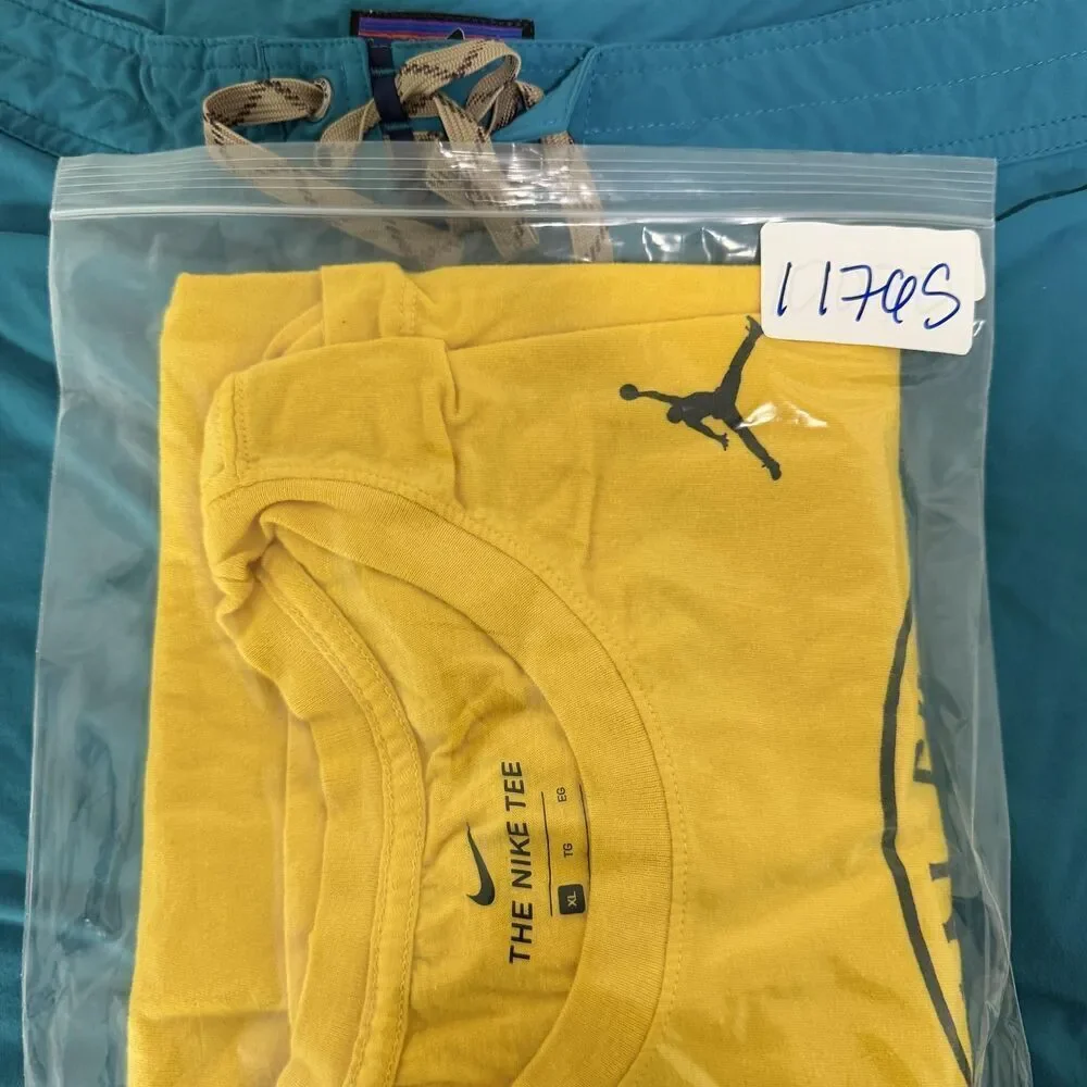 Michigan Wolverines Shirt Mens XL Yellow NCAA Football Nike 2024 Championship